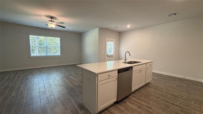 Foto del edificio - 17860 Lantana Loop