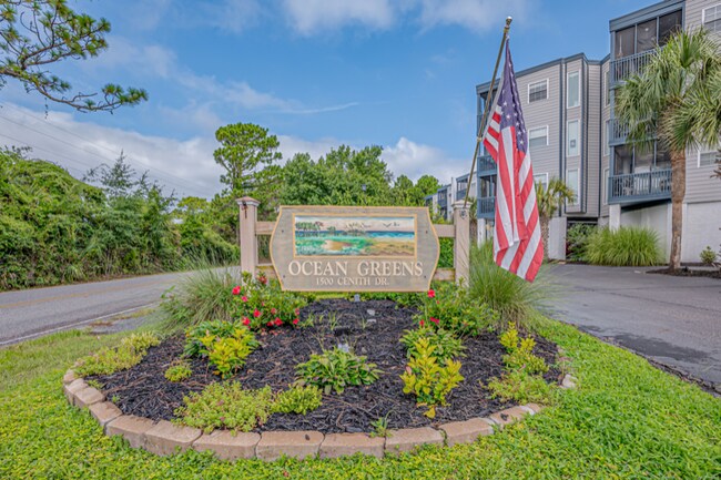 Building Photo - 1500 Cenith Dr