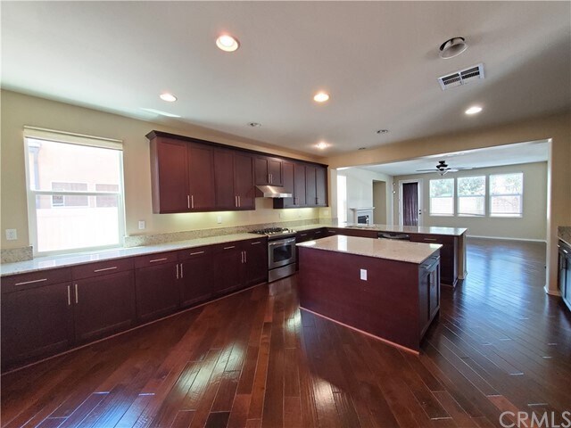 Building Photo - 7237 Meurice Cir