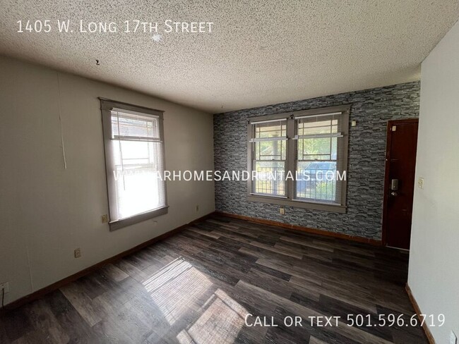 Building Photo - 1405 W Long 17th St