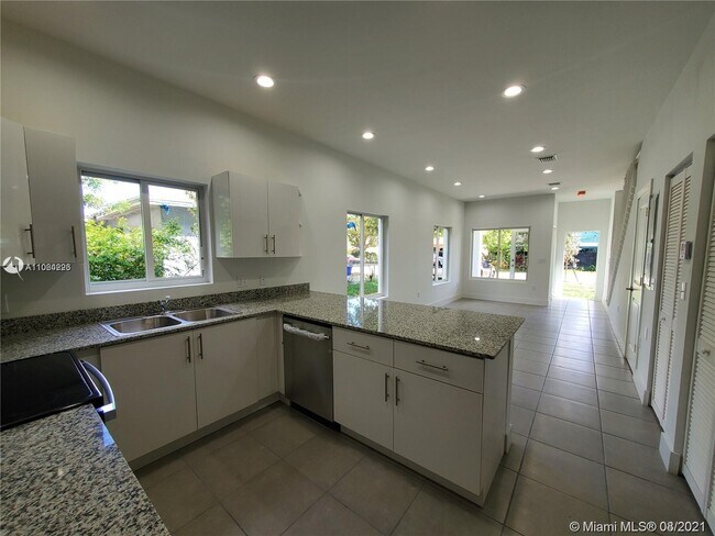 Foto del edificio - 163 NW 68th Terrace