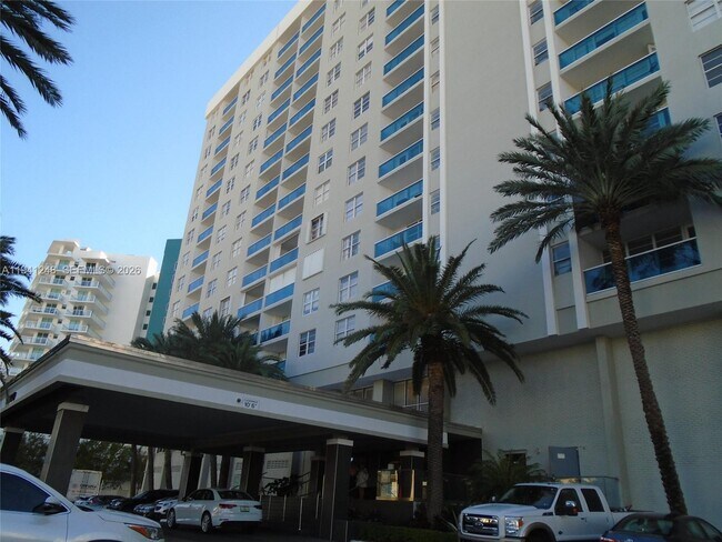 Foto del edificio - 6770 Indian Creek Dr