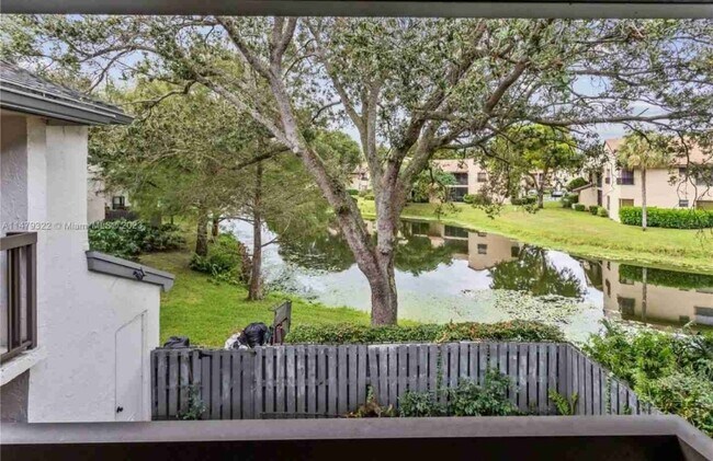 Building Photo - 3569 Cocoplum Cir