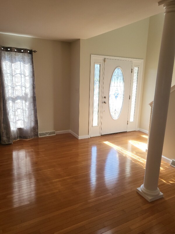 Building Photo - 645 Thomas Armor Dr