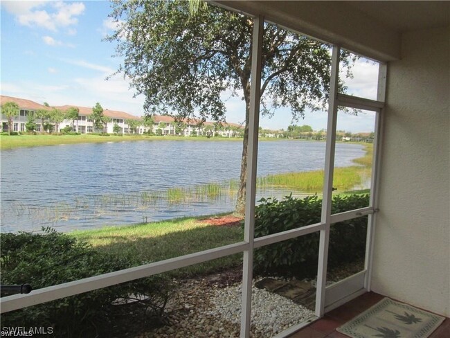 Building Photo - 10134 Colonial Country Club Blvd