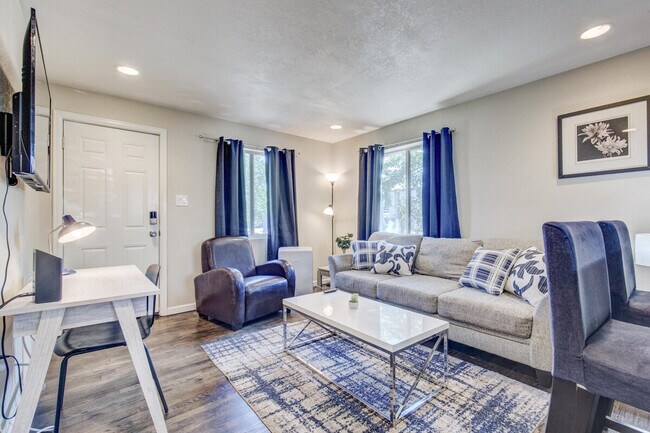 Foto del edificio - 1363 Pierce St