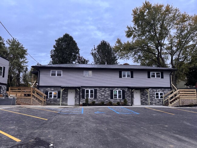 Foto del edificio - 404 High St