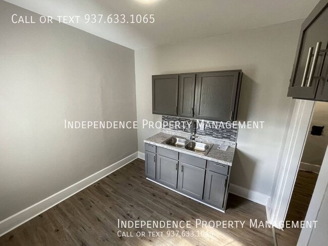 Building Photo - Franklin Residences