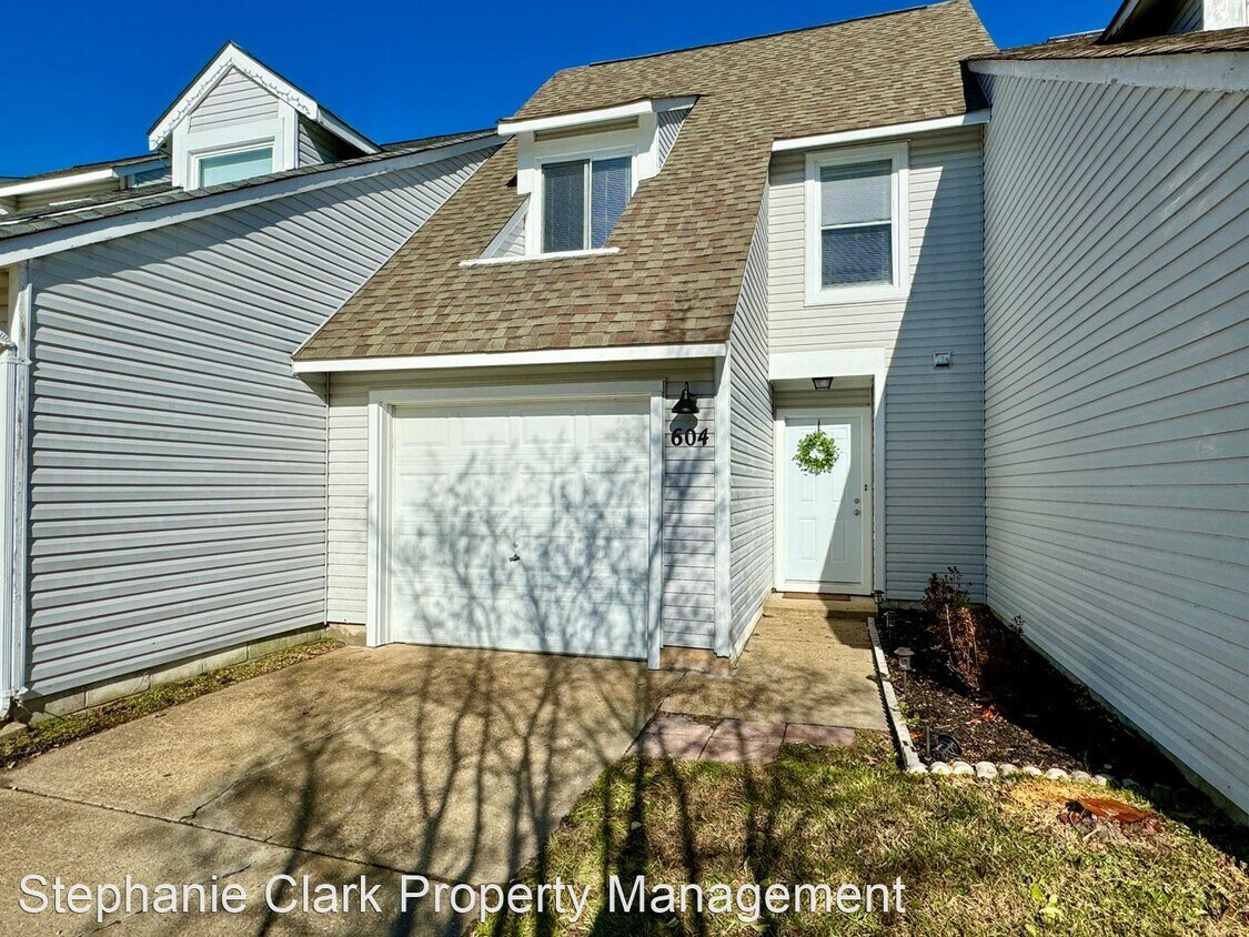 Foto principal - 3 br, 2.5 bath House - 604 Sheafe Court