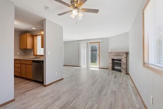 Building Photo - 4564 SW 156th Ave