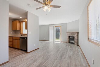 Building Photo - 4565 SW 156th Ave
