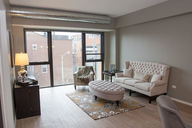 Foto del edificio - 210 W Scott St