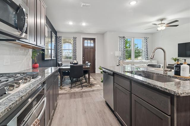 Foto del edificio - 3047 Tenor Wy