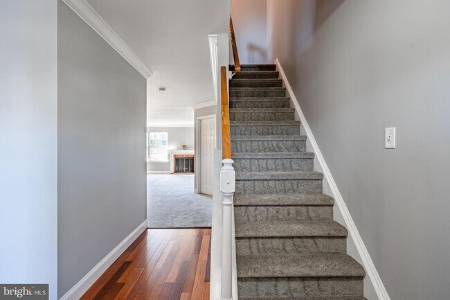 Building Photo - 29 Red Tail Ct
