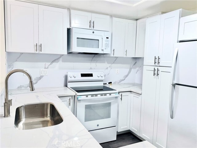 Foto del edificio - 7 Stanford Ct