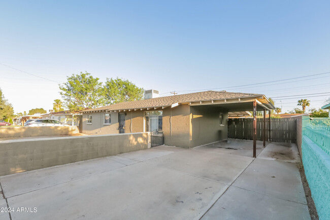 Building Photo - 3154 W Palo Verde Dr