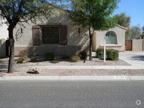 Building Photo - 3721 S Vineyard Ave