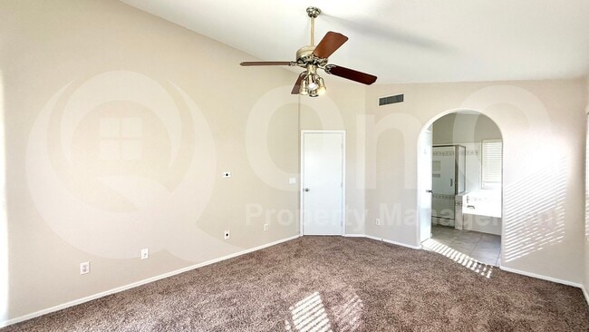 Building Photo - 14629 S 43rd Pl