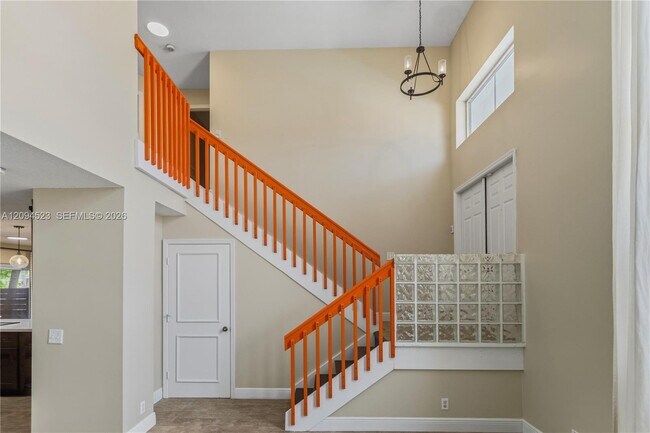 Building Photo - 7504 Viscaya Cir