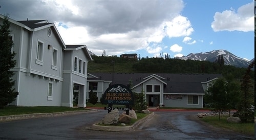 Building Photo - Blue River