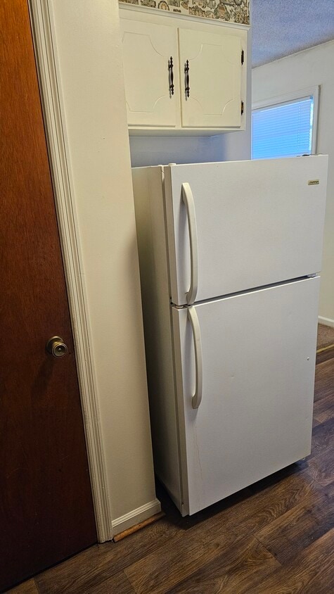 Kitchen - 1312 Belleville Rd
