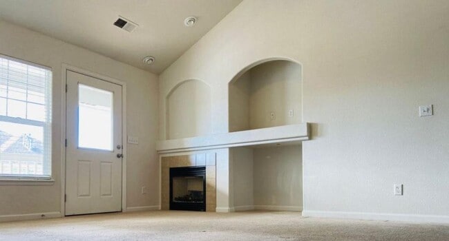 Building Photo - 3734 Ponderosa Ct