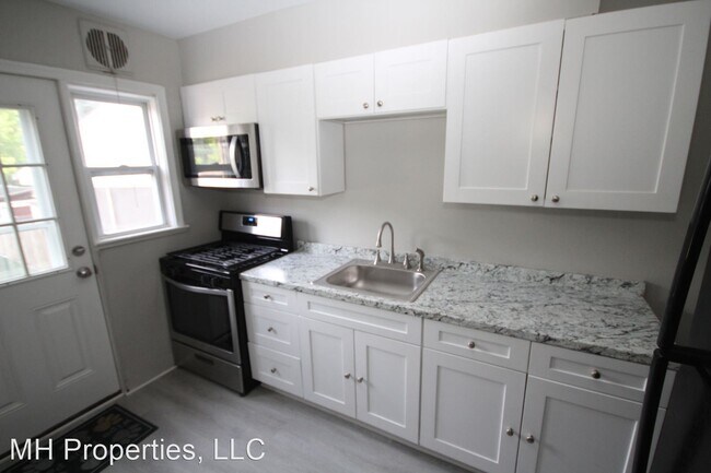 Building Photo - 2 br, 1.5 bath House - 936 Middlesex Road