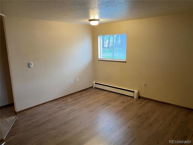 Foto del edificio - 1309 Burton Ct