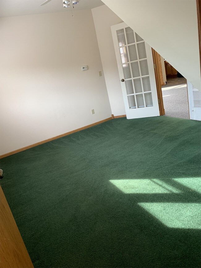 Foto del edificio - 2725 Pleasant View Dr