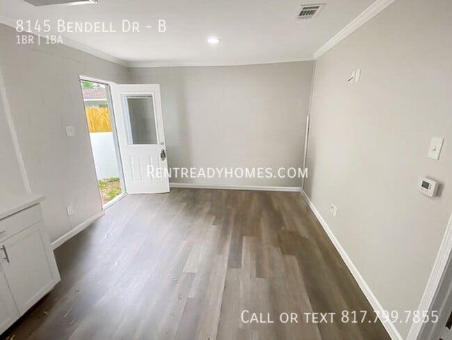 Building Photo - 8145 Bendell Dr