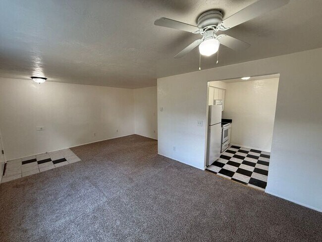 Foto del edificio - 3719 Hawthorne Ave NE