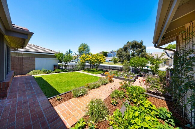 Building Photo - Stunning Dana Point Long Term Rental Home