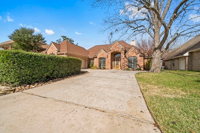 Foto del edificio - 590 Edgewood Dr