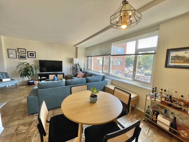 Foto del edificio - 1545 18th St NW