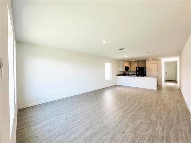 Building Photo - 6206 Sanderling St