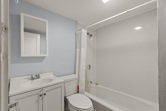 Building Photo - 35 Bay State Rd