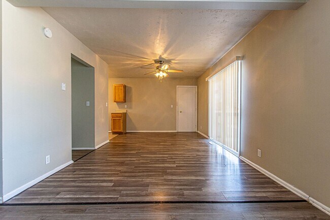 Foto del edificio - Ranch Style 4 Bedroom / 1.5 Bath Home