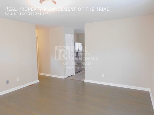 Foto del edificio - Updated 3 bed/2 bath bungalow in High Point