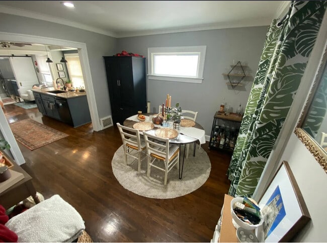 Foto del edificio - 4319 Adams St