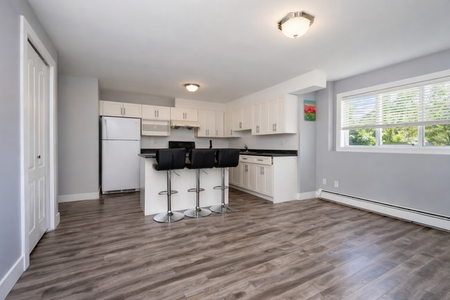 Building Photo - 3425 Promontory Ct