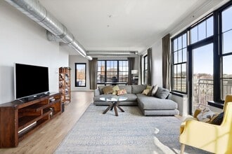 Building Photo - 944 Dorchester Ave