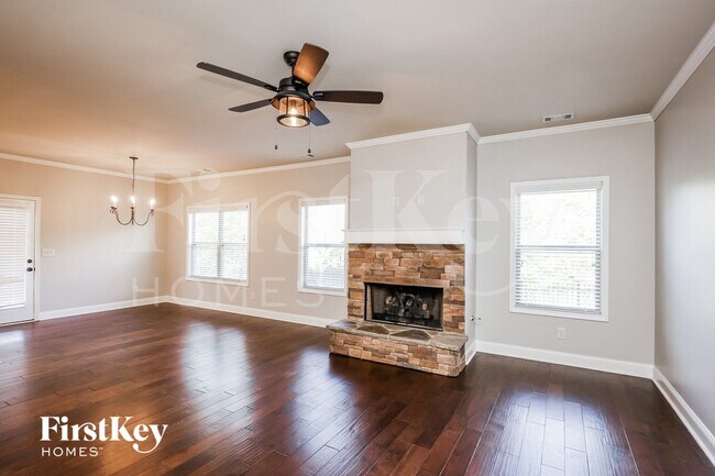 Foto del edificio - 668 Brakeman Cir