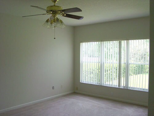 Foto del edificio - Spacious 4 Bedroom, 2.5 Bath Home in Hunti...