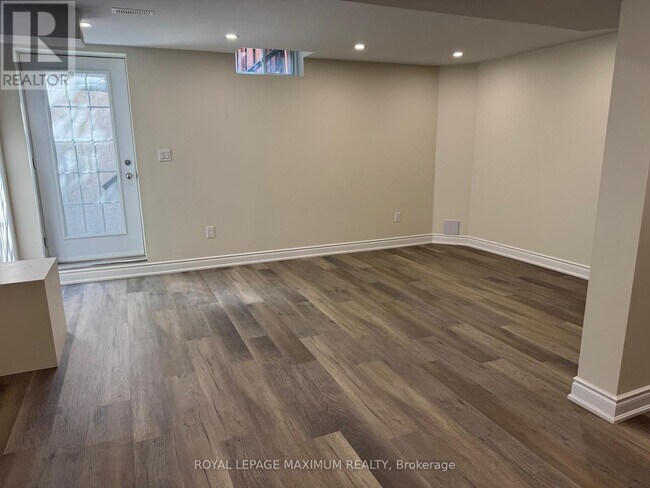 Building Photo - 38 Credo Dr