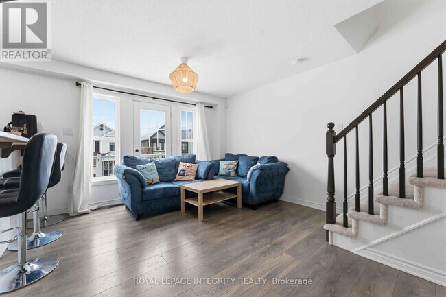 Photo du bâtiment - 425 Gerardia Ln