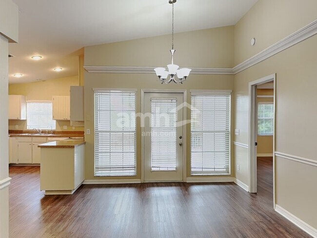 Building Photo - 6109 Cacao Dr