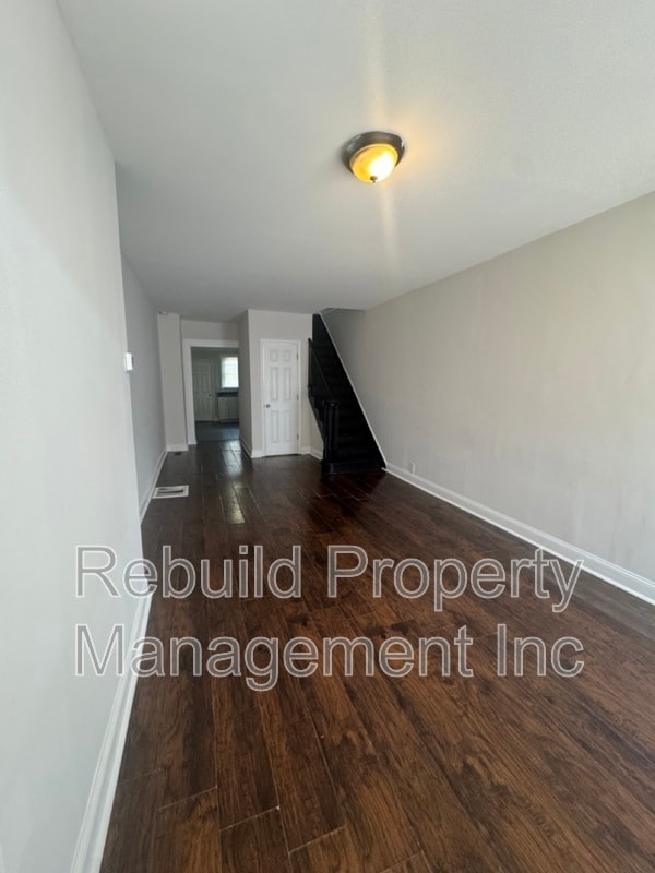 Building Photo - 5 S Conkling St
