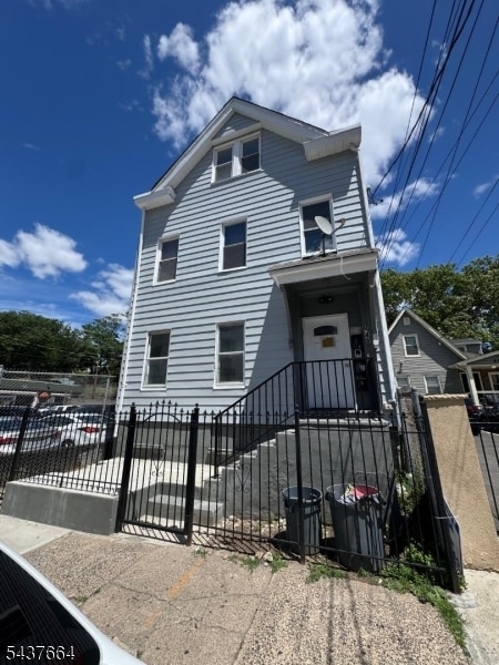 Building Photo - 441 Summer St