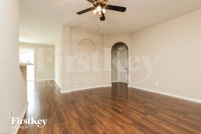 Foto del edificio - 965 Marietta Ln
