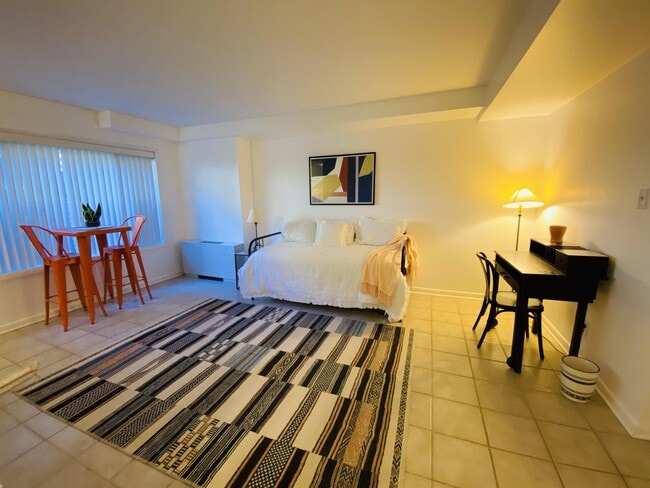 Photo - 4570 MacArthur Blvd NW Townhome